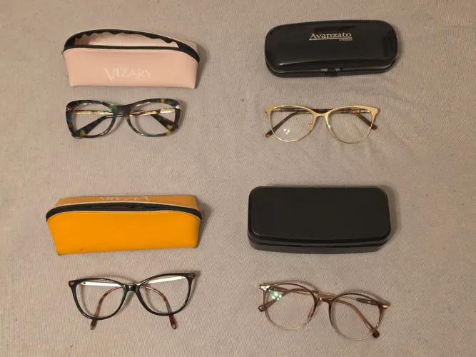 Kit com 4 óculos femininos para grau