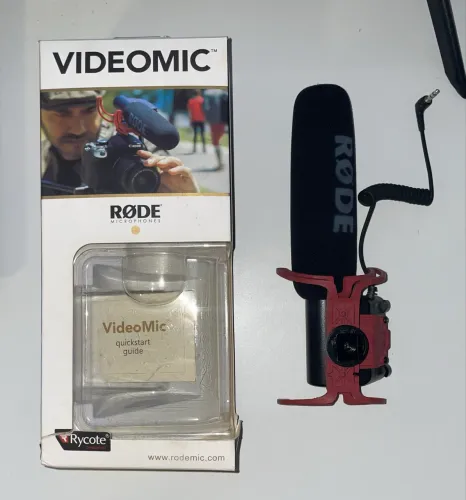 Microfone Shotgun Rode VideoMic com Sistema de Suspensão Rycote Lyre