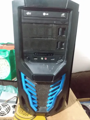 Gabinete RAIDMAX COBRA Z ATX 