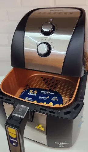 Air fryer Britânia 5,5L 489,90/air fryer philco 8,1L 569,00