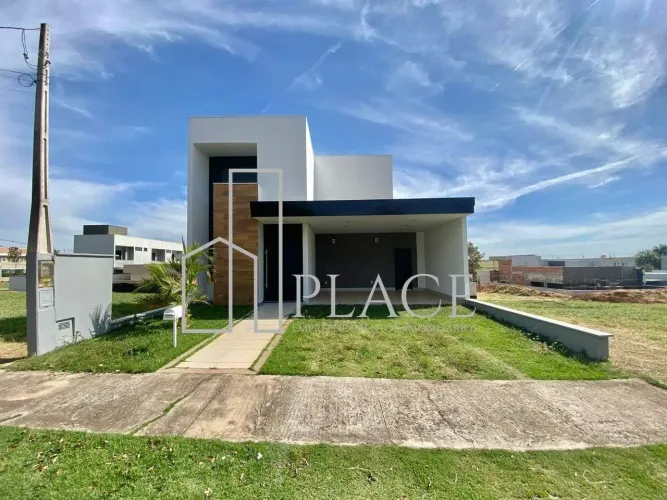Casa para Alugar em Marília/SP: 3 Suítes, 2 Vagas e Lazer Completo