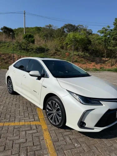 Toyota Corolla Altis Prem. Hybrid 1.8 Flex AUT 2020