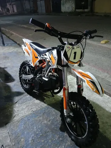 Mini Moto com Partida Estado de Zero
