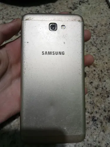 Galaxy J7 pra retirar peças