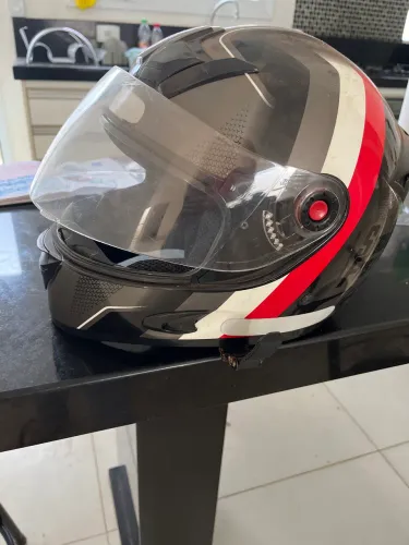 Capacete