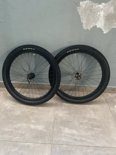 Par de Rodas