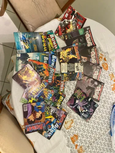 Lote HQ Batman: A Piada Mortal 1ª Ed. + O Messias Completo + Formatinhos Abril