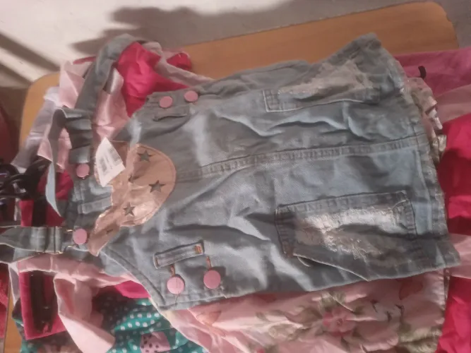 Lote de roupa infantil