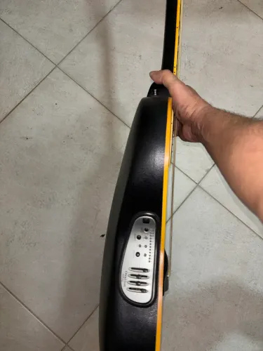 Violão Ovation Celebrity em excelente estado