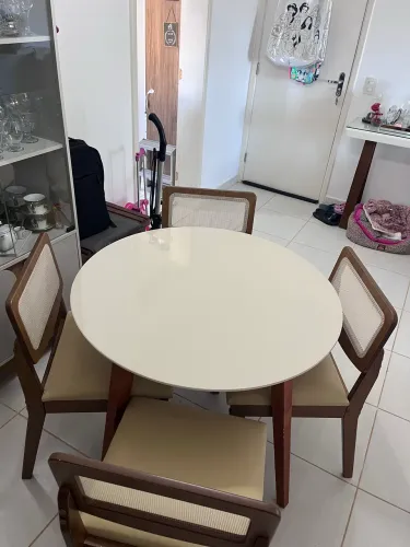 Conjunto mesa de jantar