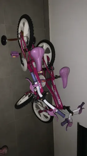 Bicicleta pra criança