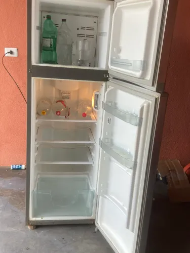 Geladeira cônsul inox