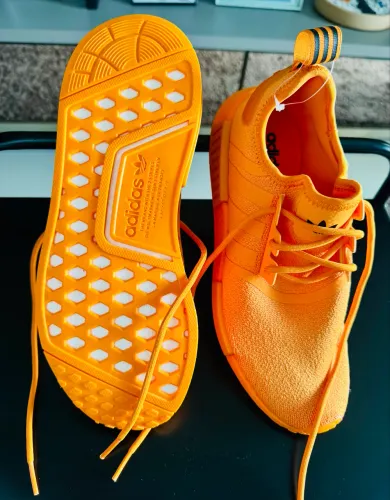 TÊNIS ADIDAS NMD R1 Feminino