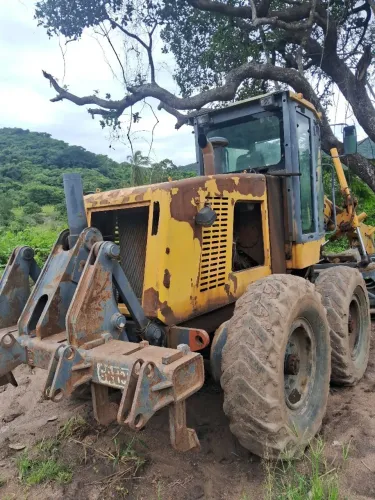 Patrol xcmg rg135 ano 2010 máquina trabalhando <br>250.0000<br>Aceita troca maio muda o valor