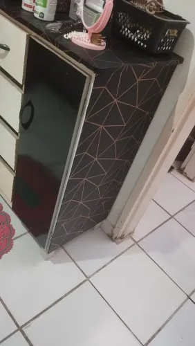 Vendo cômoda