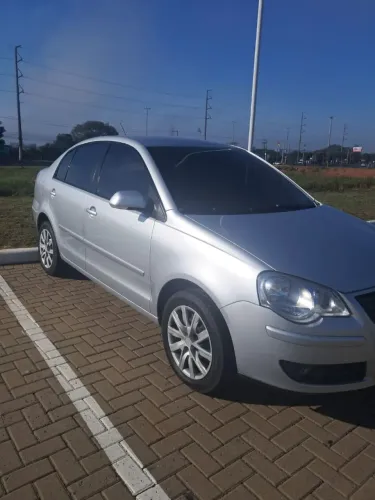 Volkswagen Polo Sedan 1.6 MI Total Flex 8V 4P 2011