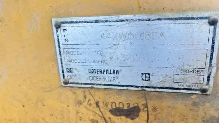 Escavadeira 320 B