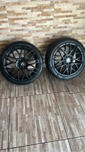 Rodas aro 17 com pneus, marca scorro s22