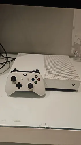 Xbox One S 1TB