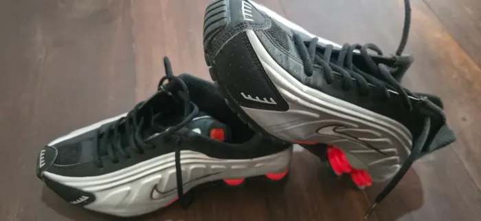Tênis Nike Shox R4 original