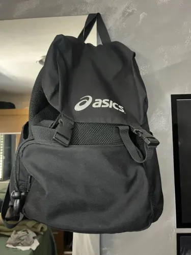 Mochila ASICS Original - Super Leve (Academia / Treino)