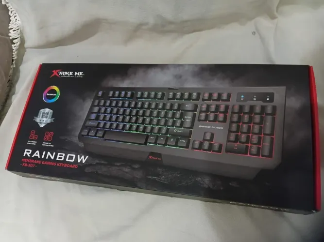 Teclado Gamer Xtrike Me Rainbow KB-507 - Semi-novo