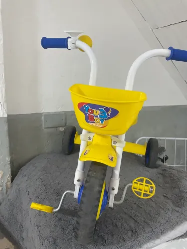 Triciclo infantil