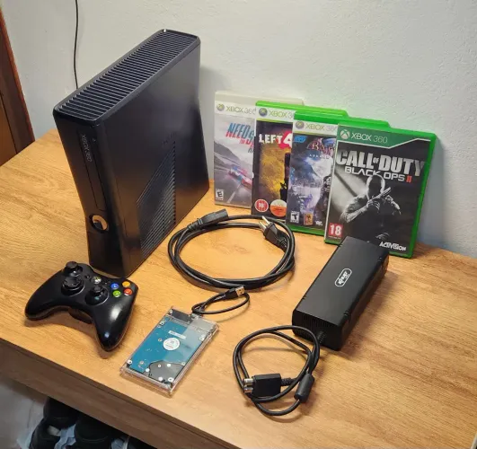 Xbox 360 DESBLOQUEADO + CONTROLE ORIGINAL + 15 JOGOS 