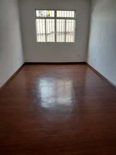 Excelente 3 quartos com 2 vagas Rua Gardenia