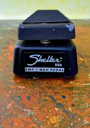Pedal Shelter USA - EWP-1 WAH WAH ,Usado em bom estado de conservação 