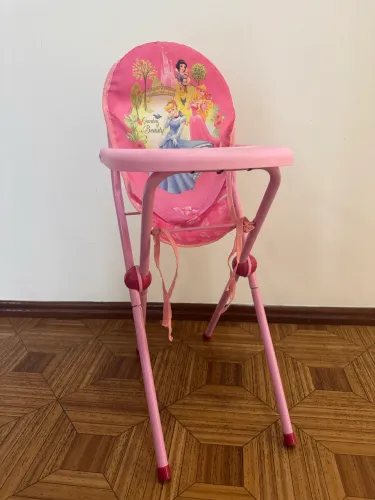 Cadeira de alimentação para bonecas - coleção das princesas