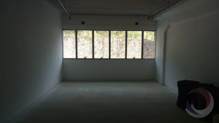 Sala Comercial para Venda em Florianópolis, Saco Grande, 1 banheiro, 1 vaga