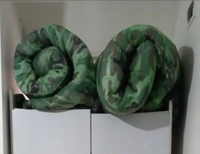 Colchonete casal com estampa militar