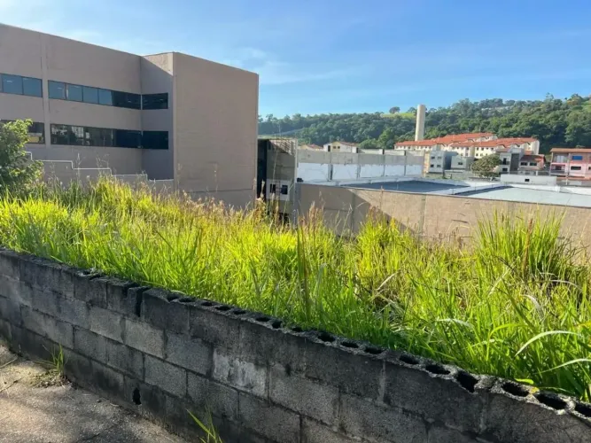 Terreno comercial para locação!