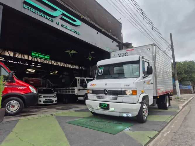 Mercedes bens 710 2007 2 dono,manual e chave cópia 