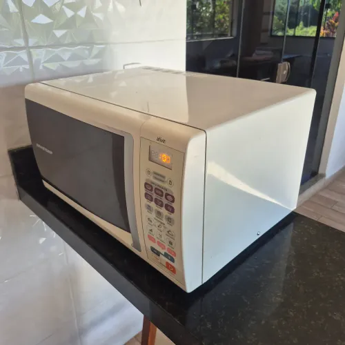 MICROONDAS BRASTEMP 30 LITROS BRANCO FUNCIONANDO CERTINHO CONSERVADO