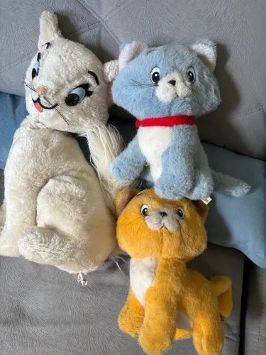 Pelúcias para colecionador (Marrie e dois filhotes) original da Disney