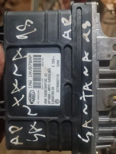 Módulo Injeção Vw Santana<br><br>1800-377906021.29<br><br>law 1avb78ap (