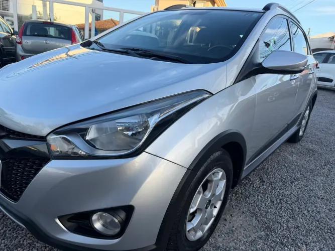 Hyundai HB20X Premium 1.6 Flex 16V Aut. 2015