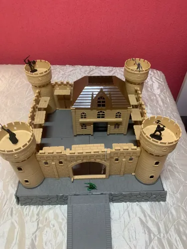 Castelo medieval brinquedo
