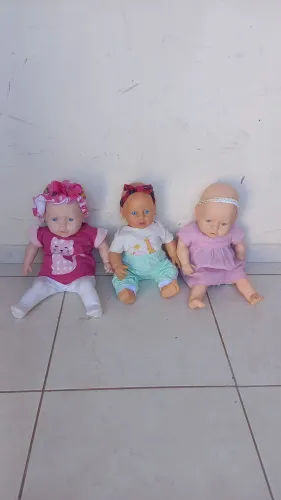 BONECAS MATERIAL EM BURRACHADA