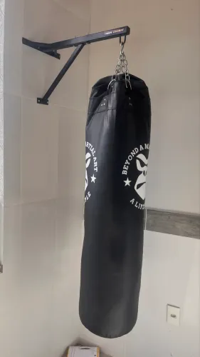 Saco de pancadas e base 