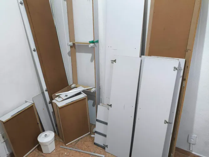 Guarda roupa e cama de casal com box