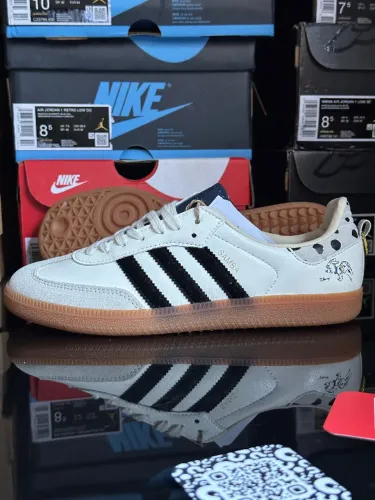 Sneaker Adidas Samba Disney 101 Dalmatians Penny Branco - tamanho 36BR, original (1105)