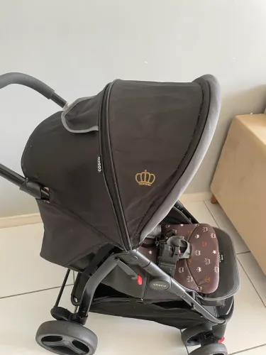 Carrinho + bebê conforto Cosco Nexus - melhor custo benefício