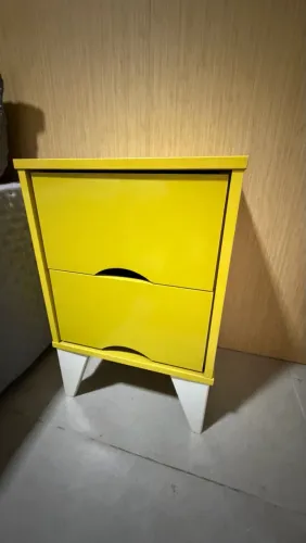 Vendo Escrivaninha Amarela Nova