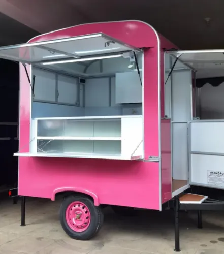 Trailer sob encomenda. Doces, bolos, café, salgados, lanches, churros, etc Fabricante