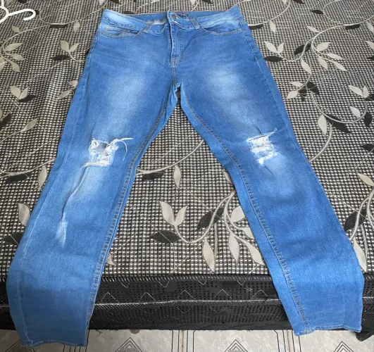 Roupas masculinas e femininas, acesse o perfil
