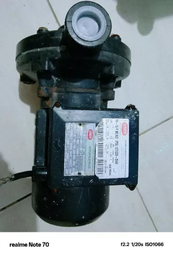 Bomba d'água da marca Thebe hidráulica