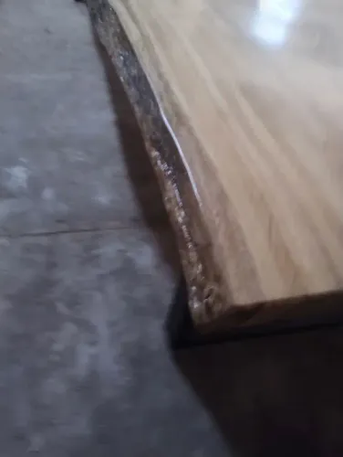 Mesa feita com madeira nobre pequi,a pronta entrega 